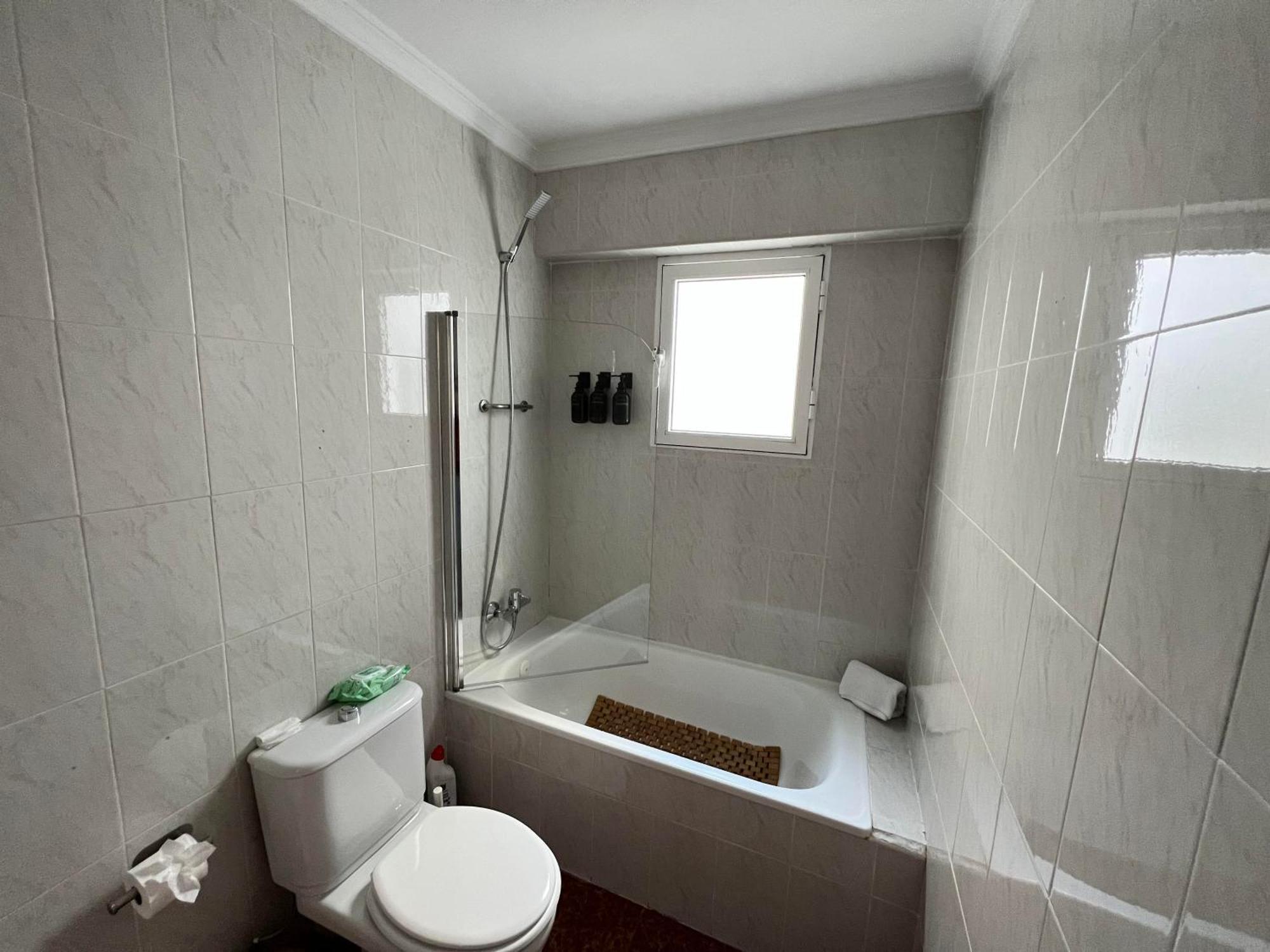 Gran Apartamento Con Parking Gratis Centro De Malaga Málaga Exterior foto